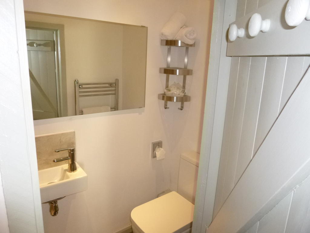 Church Hall Farm Bed And Breakfast Broxted Quarto foto