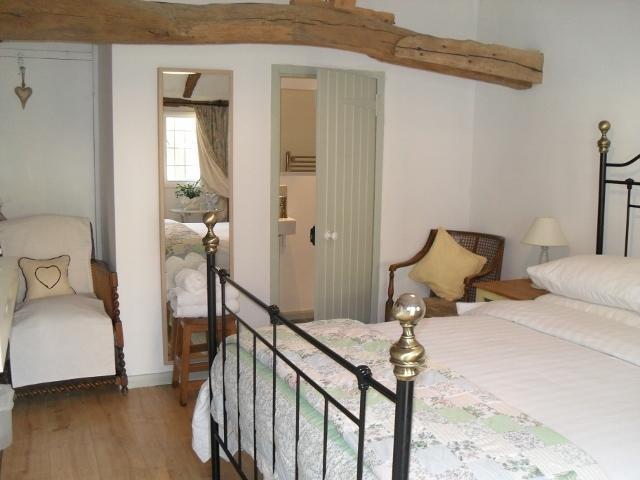 Church Hall Farm Bed And Breakfast Broxted Quarto foto
